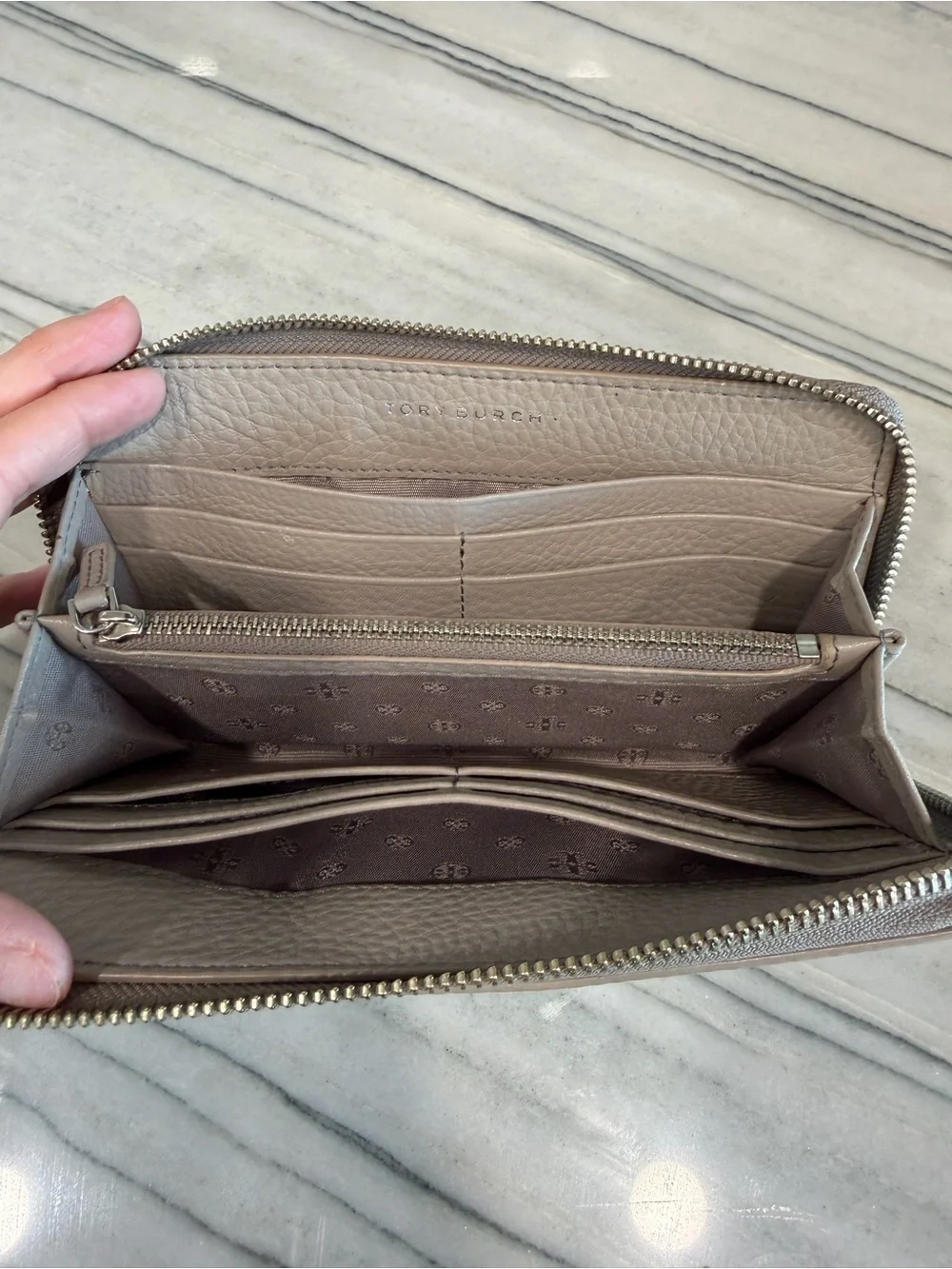 Tory Burch Pebbled Zip Continental Wallet in Light Taupe